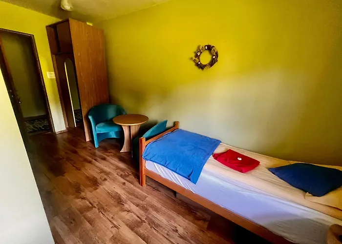 Adam-ski Zieleniec 3*